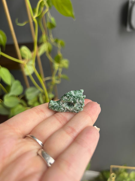 Tree Agate Crystal Dragon Head Carving